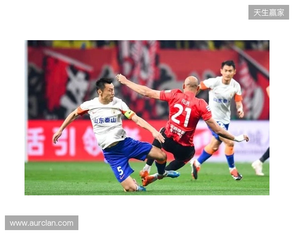 半场-成都蓉城暂1-0河南 索罗金头球抢点破门 廖力生献助攻